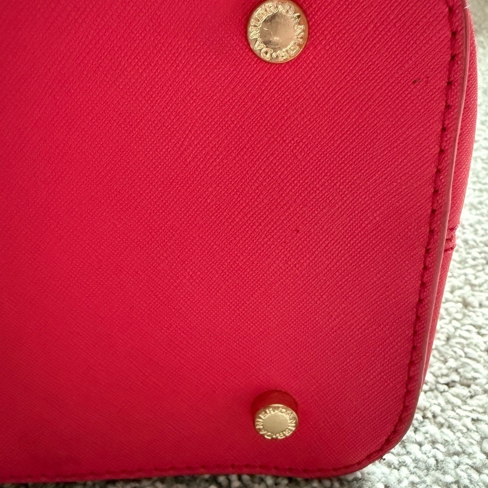 Danier Pink Tote Bag with Structured Design and Saffiano Finish - Picture 11 of 16